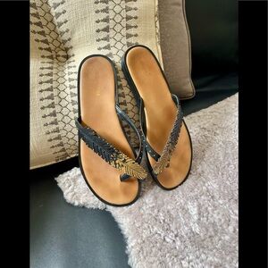 🌿🌴🌿Coach leather leaf sandals flip flops